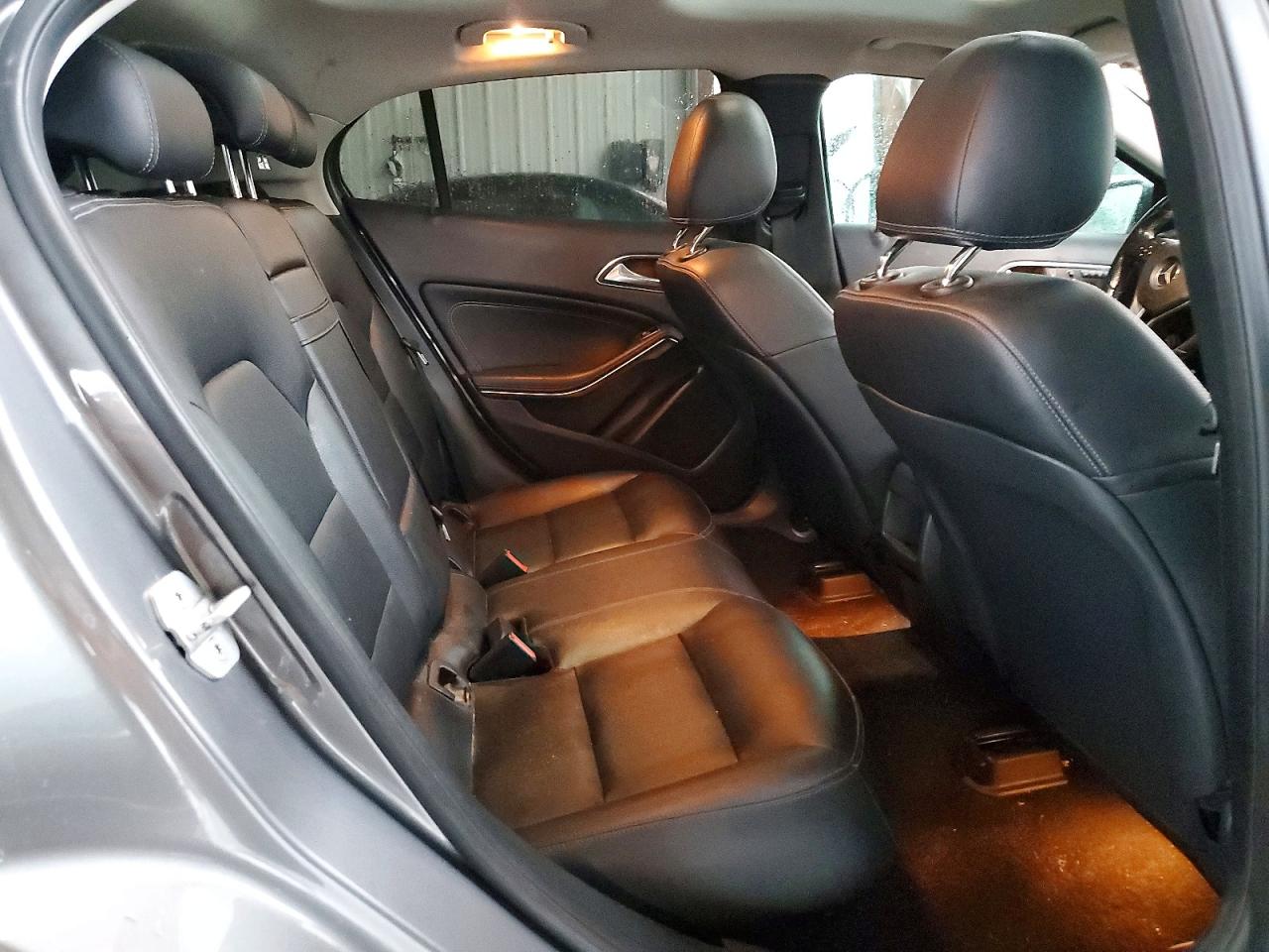 2015 MERCEDES-BENZ GLA GLA250