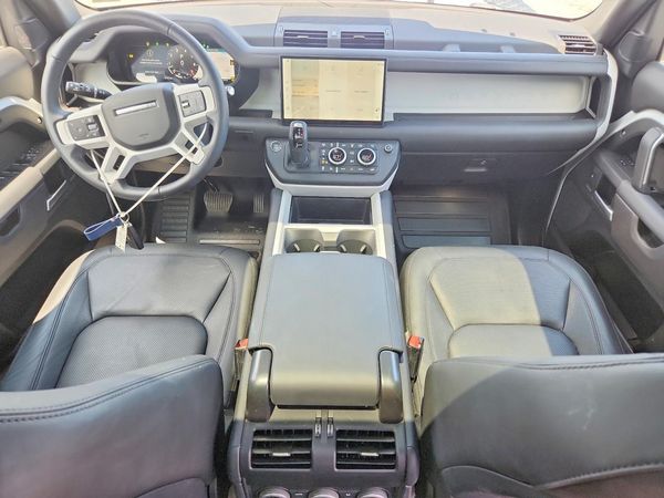 2025 LAND ROVER DEFENDER 130 X-Dynamic SE