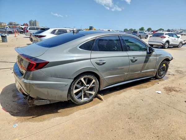 2021 HYUNDAI SONATA