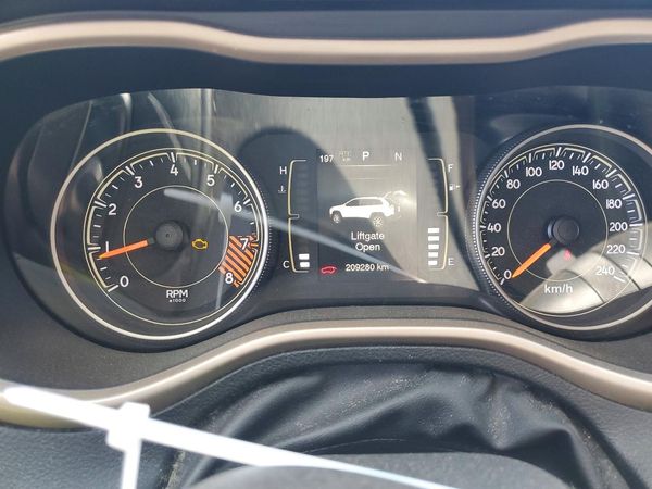 2015 JEEP CHEROKEE LATITUDE FWD
