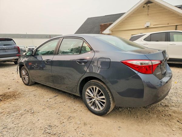2015 TOYOTA COROLLA
