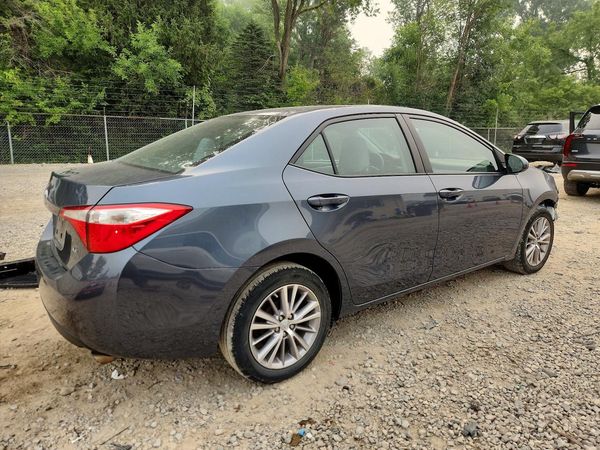 2015 TOYOTA COROLLA