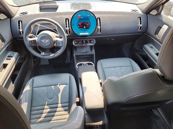 2025 MINI COUNTRYMAN