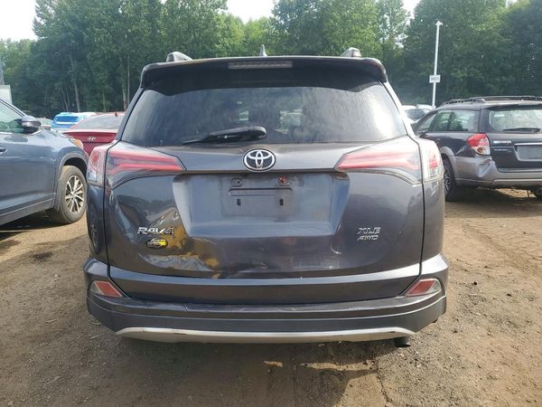 2018 TOYOTA RAV4 Adventure/XLE
