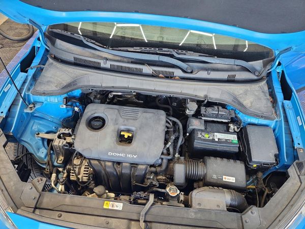 2019 HYUNDAI KONA SE