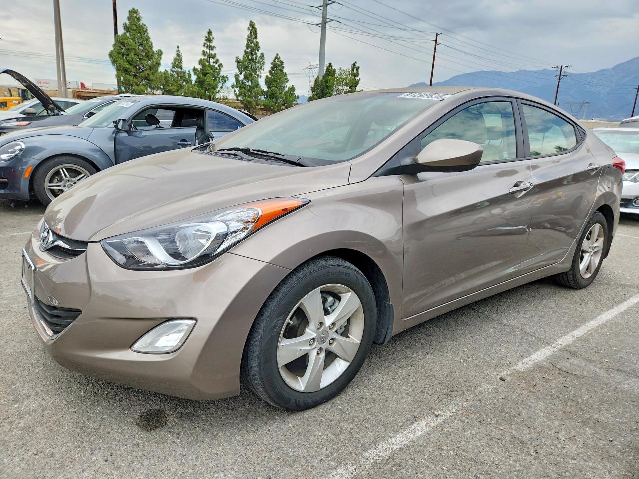 2012 HYUNDAI ELANTRA
