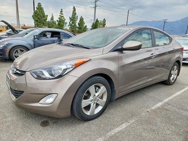 2012 HYUNDAI ELANTRA