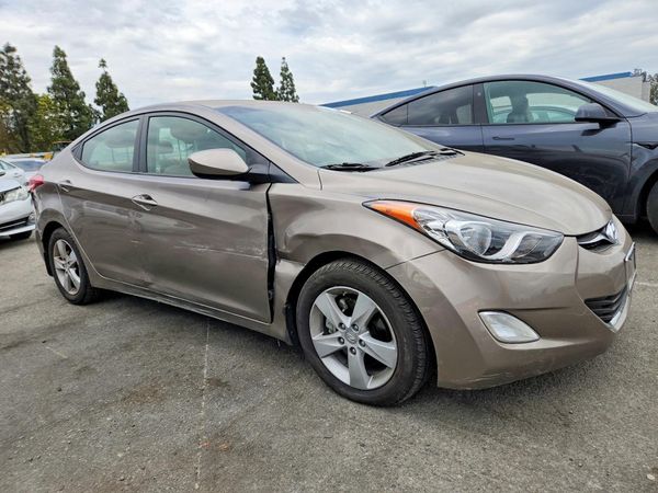 2012 HYUNDAI ELANTRA