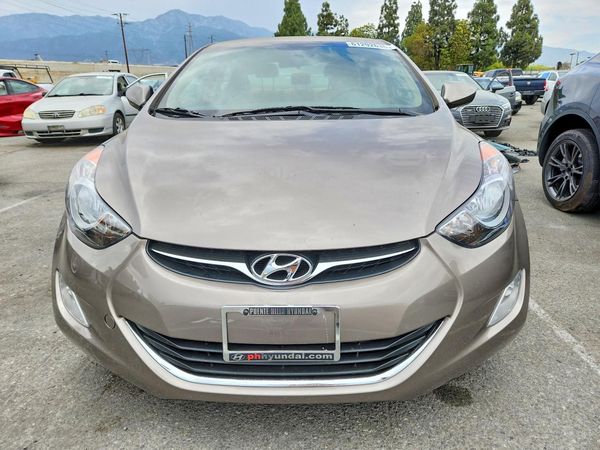 2012 HYUNDAI ELANTRA