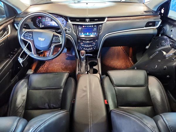 2016 CADILLAC XTS Luxury