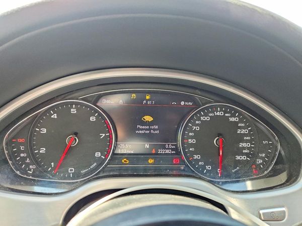 2013 AUDI A8