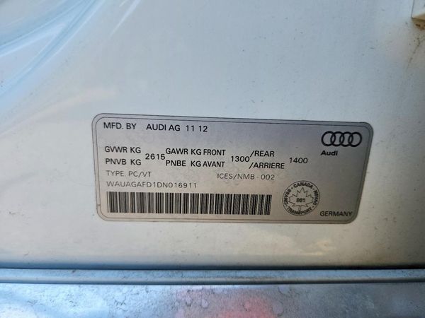 2013 AUDI A8