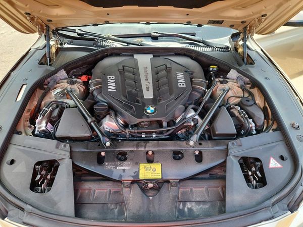2014 BMW 750 750Li/Alpina B7