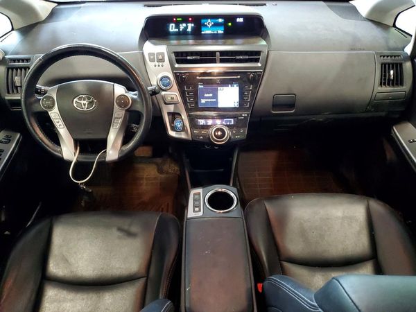 2016 TOYOTA PRIUS V