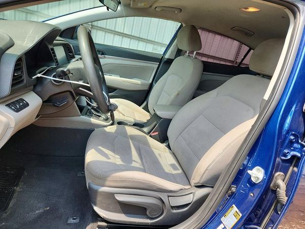 2020 HYUNDAI ELANTRA — DENT