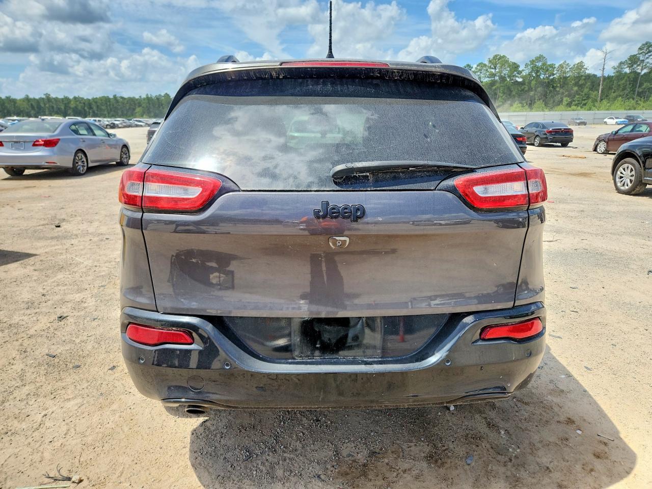 2018 JEEP CHEROKEE LATITUDE FWD