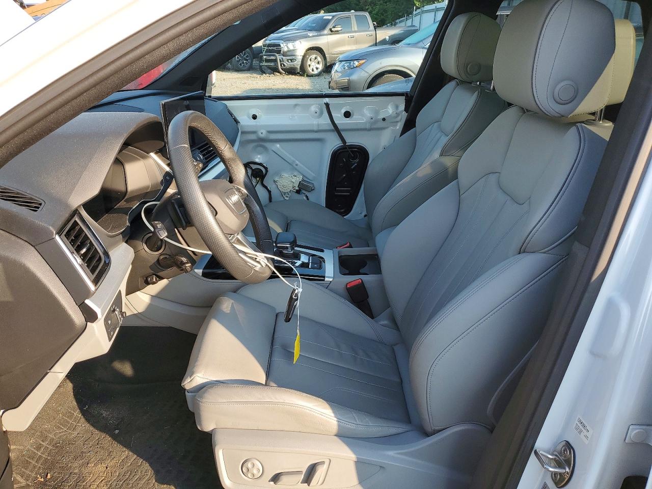 2024 AUDI Q5