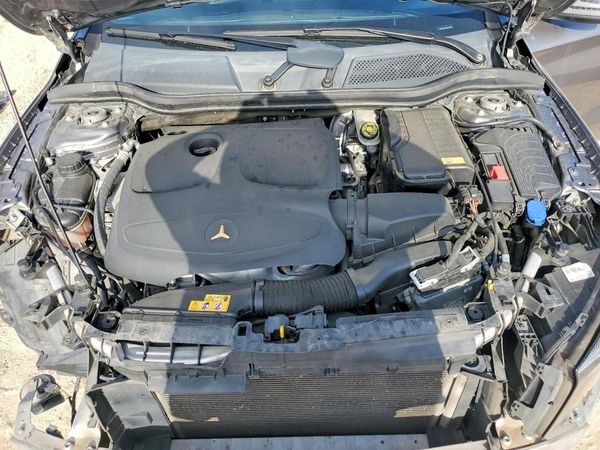 2016 MERCEDES-BENZ GLA GLA250