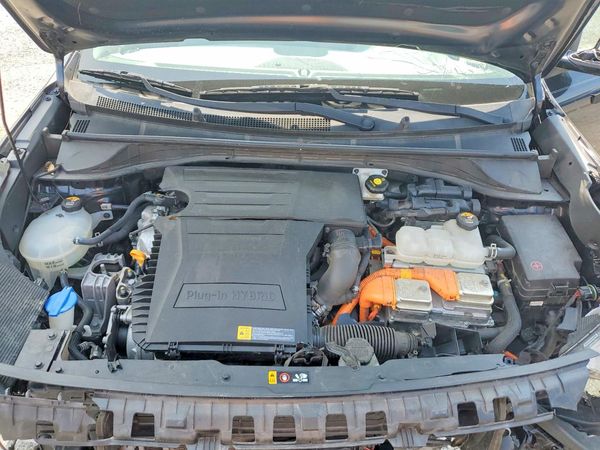2018 KIA NIRO LX (PHEV)