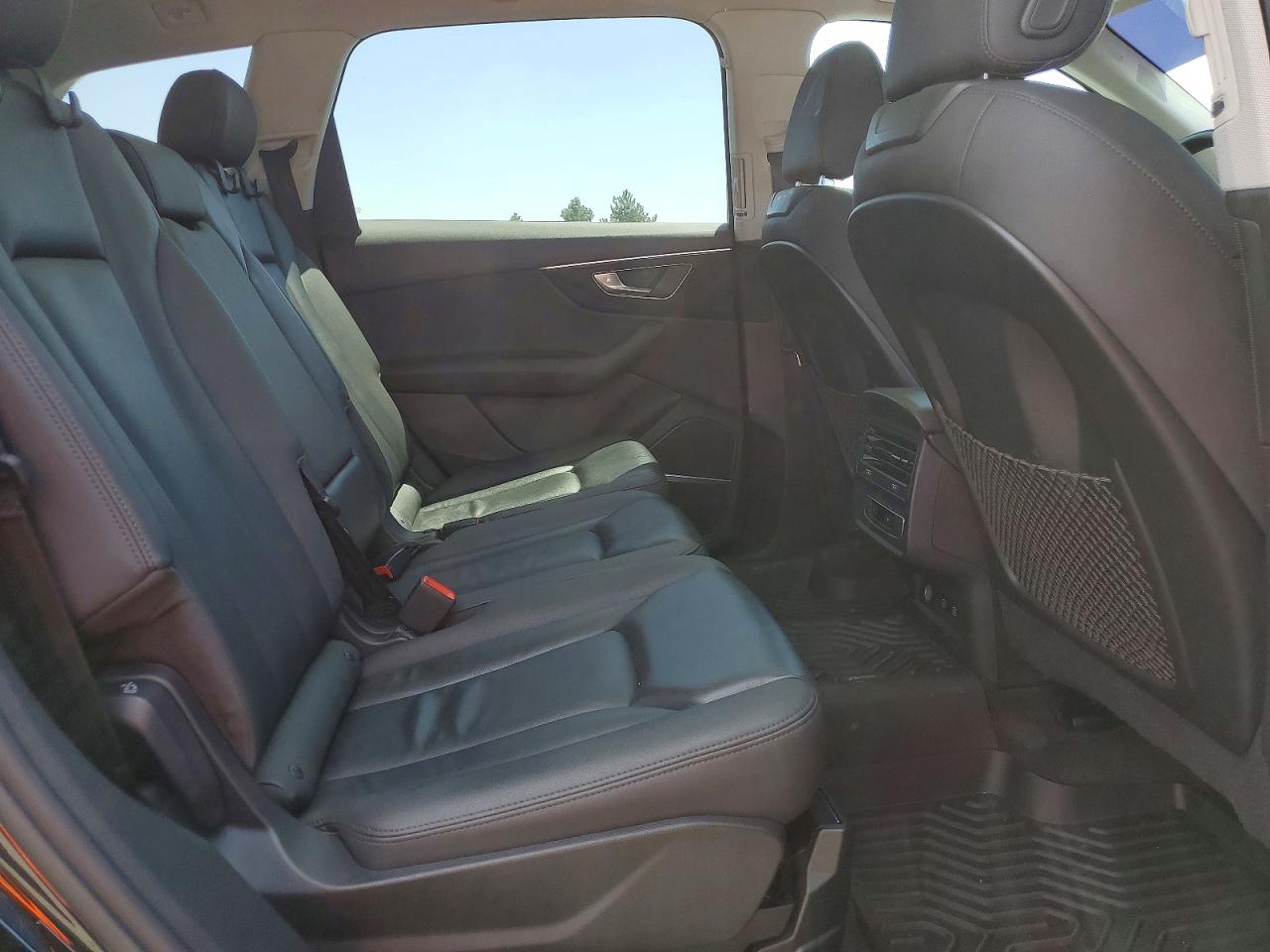 2021 AUDI Q7 quattro Premium Plus