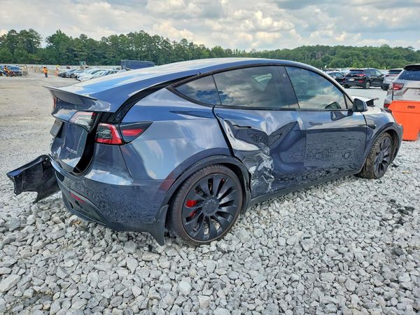 2023 TESLA MODEL Y