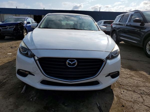 2018 MAZDA 3 Touring