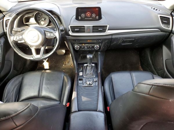 2018 MAZDA 3 Touring