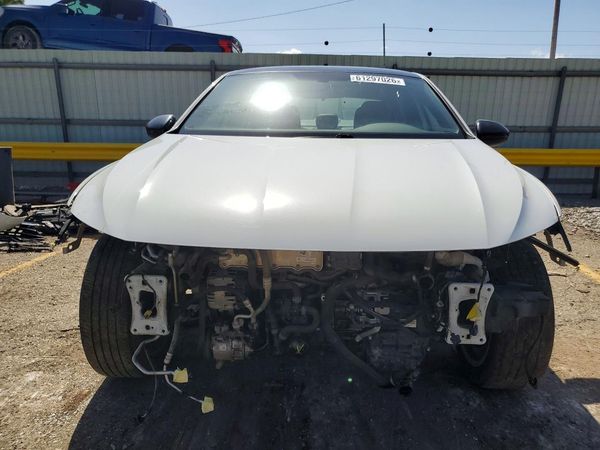 2019 VOLKSWAGEN JETTA S, SE, R-Line