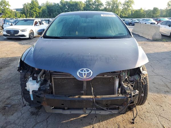 2015 TOYOTA VENZA XLE