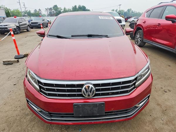 2018 VOLKSWAGEN PASSAT SE, SE w/ Technology