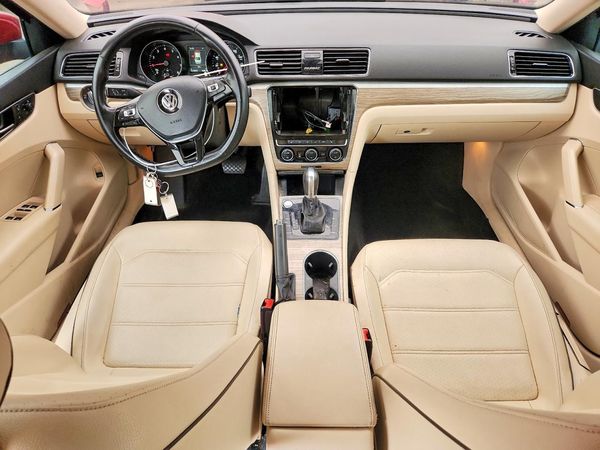 2018 VOLKSWAGEN PASSAT SE, SE w/ Technology