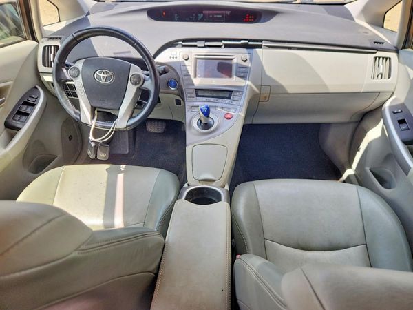 2012 TOYOTA PRIUS