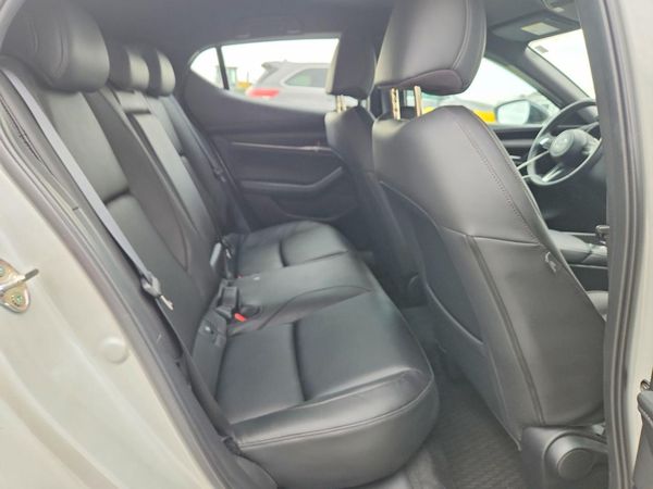 2025 MAZDA 3 Select Sport Package