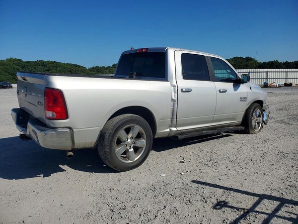 2018 RAM 1500 SLT