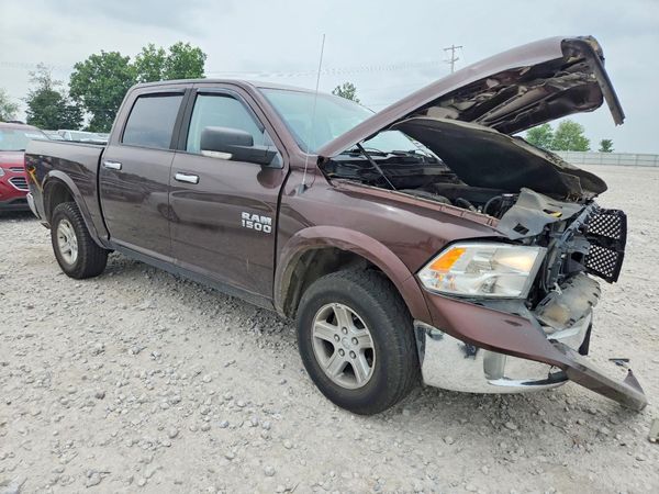 2014 RAM 1500 SLT