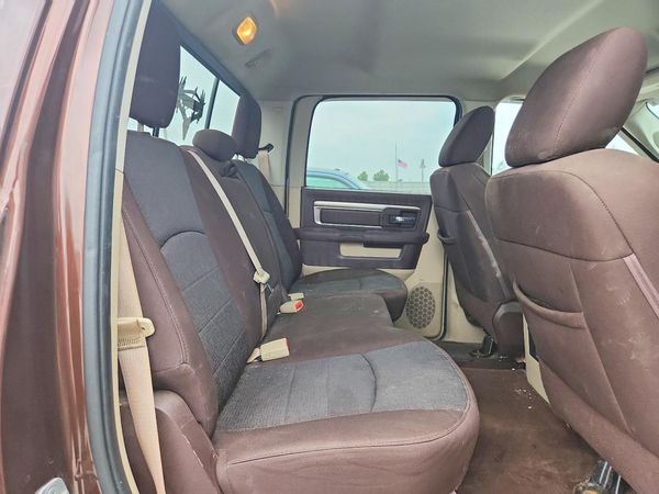 2014 RAM 1500 SLT