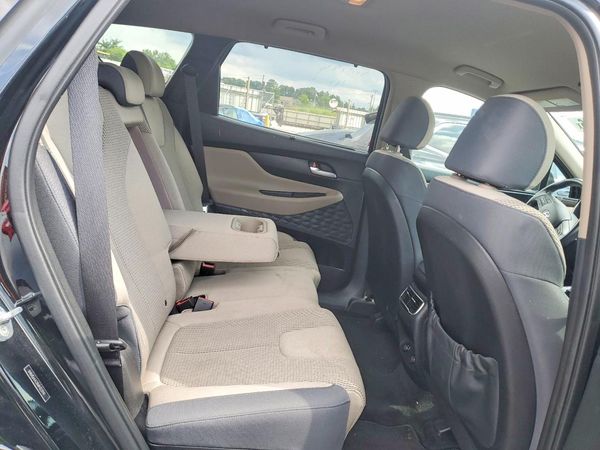 2021 HYUNDAI SANTA FE SEL w/ Convenience Pkg