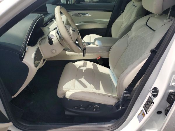 2025 GENESIS ELECTRIFIED GV70
