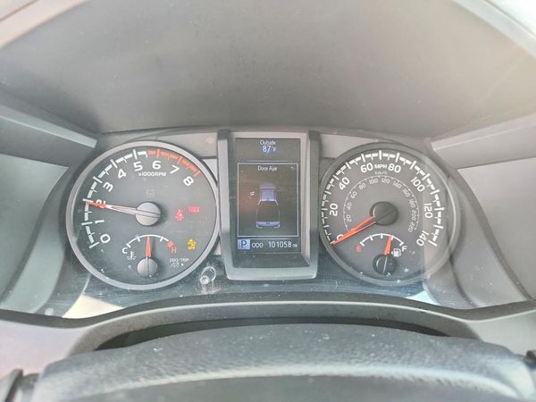 2021 TOYOTA TACOMA SR5