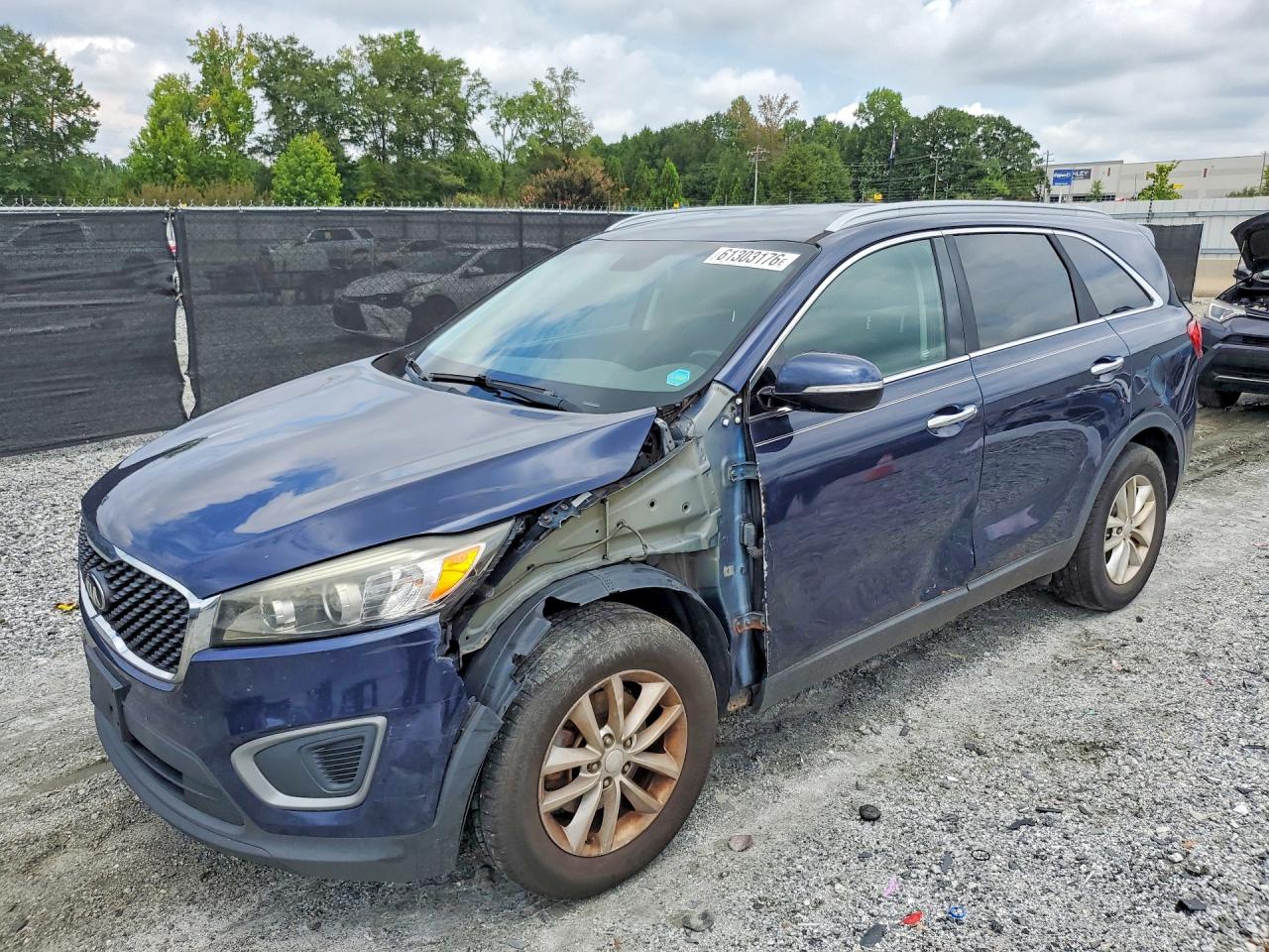 2016 KIA SORENTO L / LX
