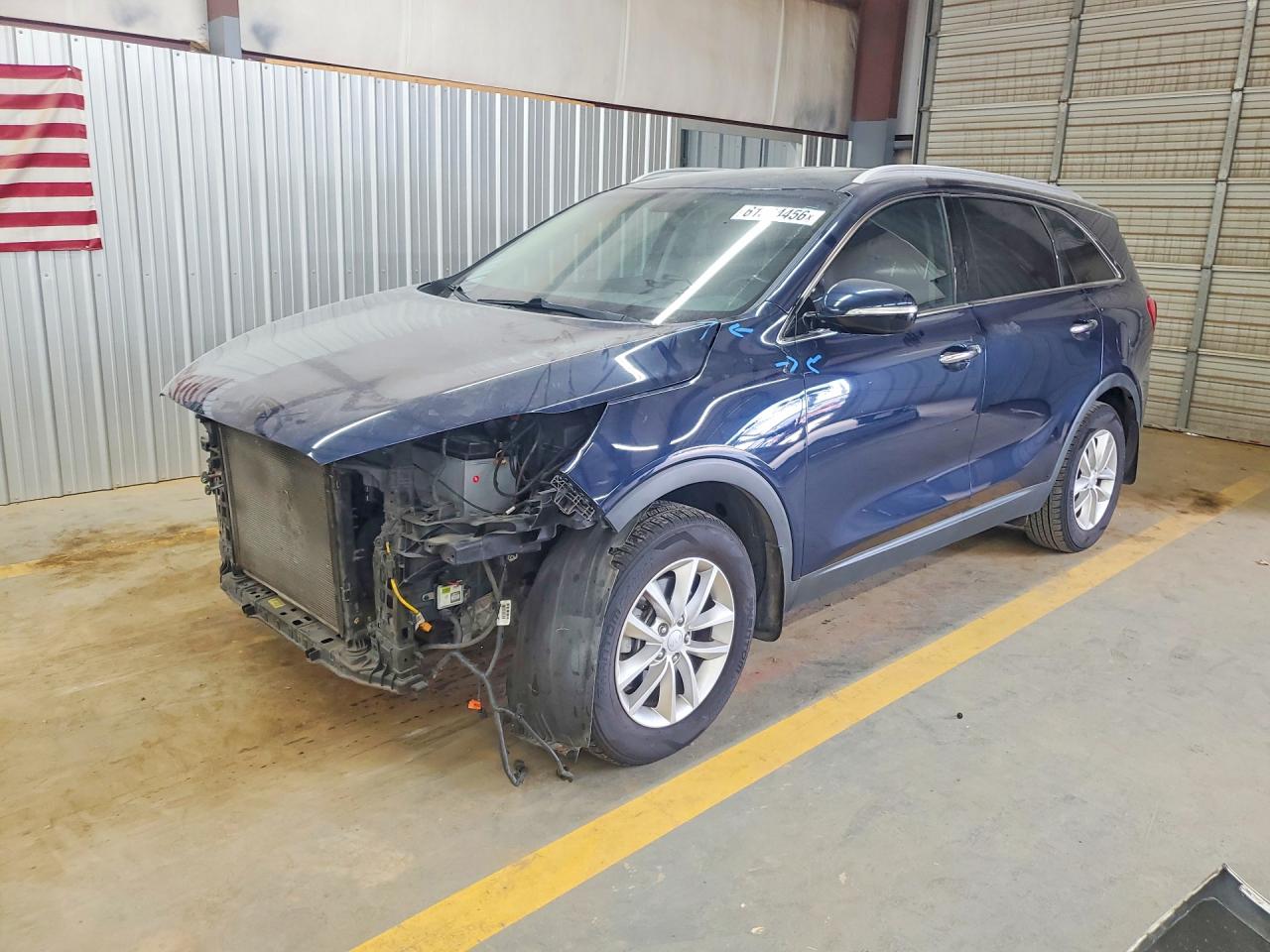 2016 KIA SORENTO L / LX