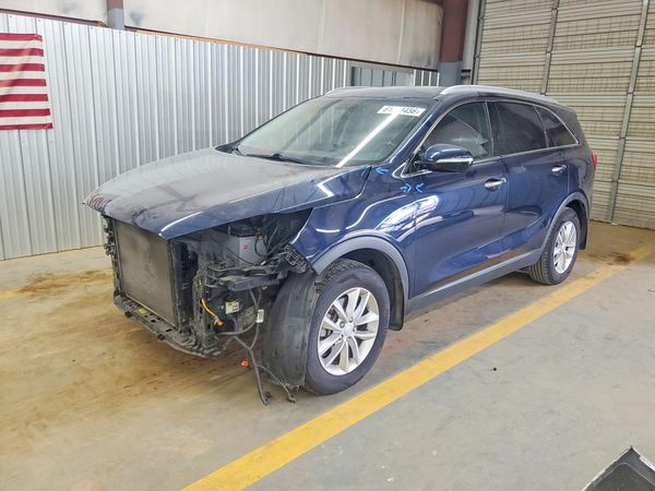 2016 KIA SORENTO L / LX