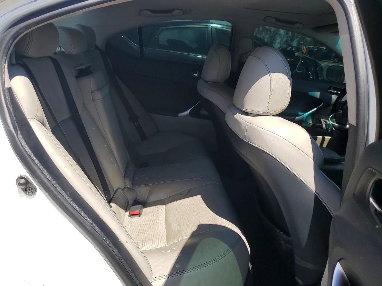2011 LEXUS IS 250C