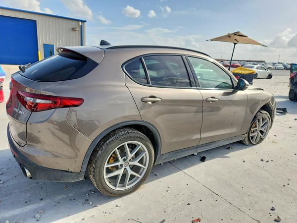 2019 ALFA ROMEO STELVIO