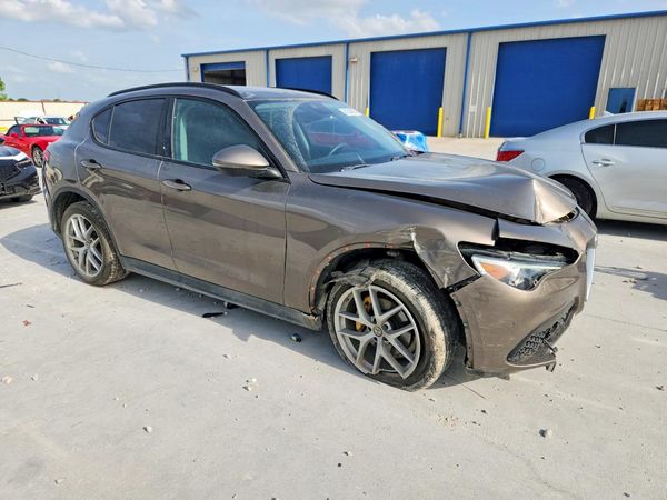 2019 ALFA ROMEO STELVIO