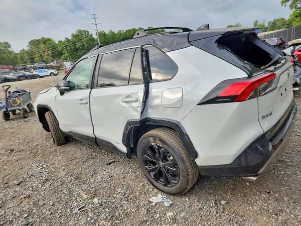 2025 TOYOTA RAV4 XSE