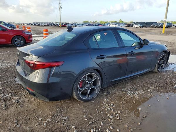 2023 ALFA ROMEO GIULIA TI RWD