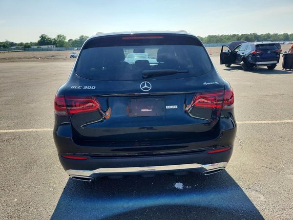 2021 MERCEDES-BENZ GLC GLC300-4M