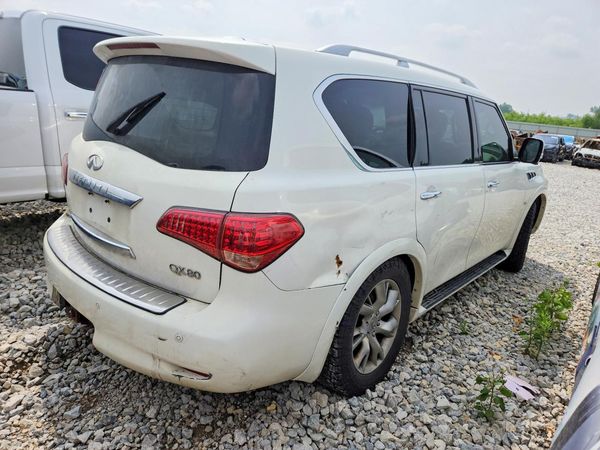 2014 INFINITI QX80