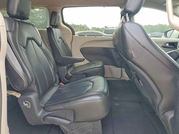 2020 CHRYSLER VOYAGER LXI